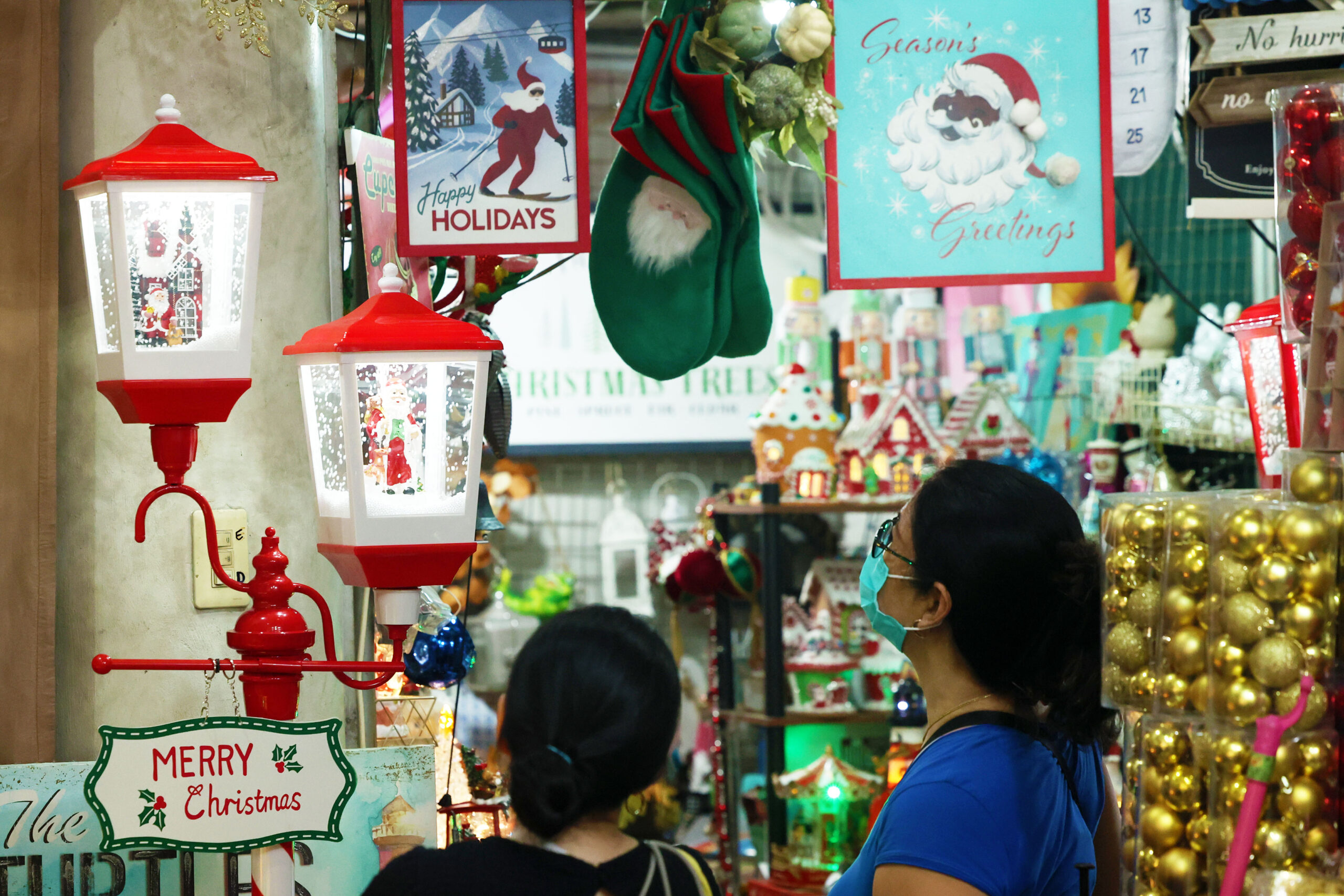 CHRISTMAS DECORS AT DAPITAN TIANGGE