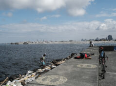 Philippines delays award of key bridge project amid China risk