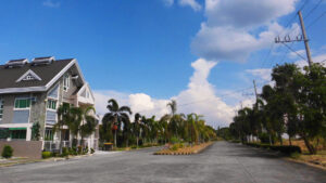 Federal Land divests 52% stake in Crown Central