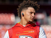 Chiefs fighting for playoff lives against visiting Texans