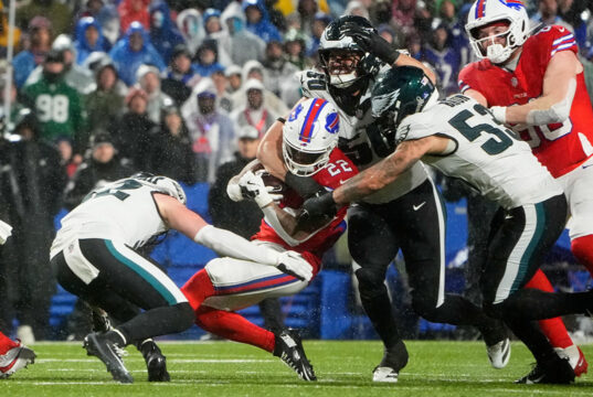 NFL Week 17: Eagles hold off Bills’ surge to give Pats AFC East crown