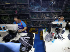 Manufacturing PMI falls to 4-year low
