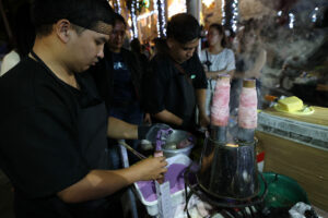 Abbott shares strategies for a diabetes-friendly holiday