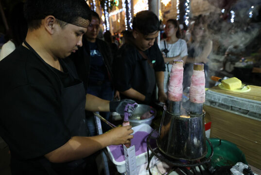 Abbott shares strategies for a diabetes-friendly holiday