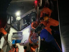Divers to be deployed in search for missing in Philippine ferry sinking