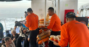 Divers to search for missing in PHL ferry sinking