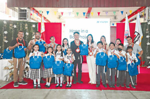 Hyundai partners with Knowell to donate school bags