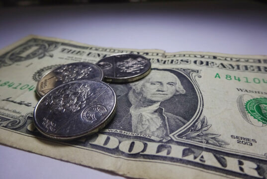 Peso slides to record low P59.44:$1