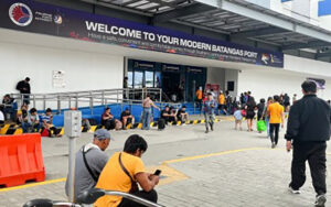 Port regulator freezes plans to raise port user charges