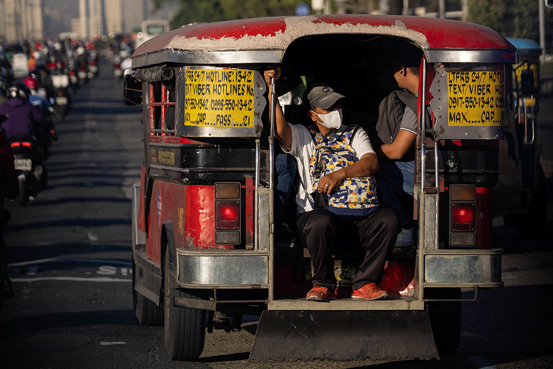 IRAN-CRISIS-PHILIPPINES-TRANSPORTATION