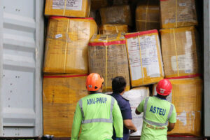 25,000 balikbayan boxes turned over