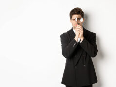 Using silence in executive headhunting