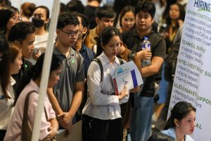 Philippine jobless rate jumps to 5% in March
